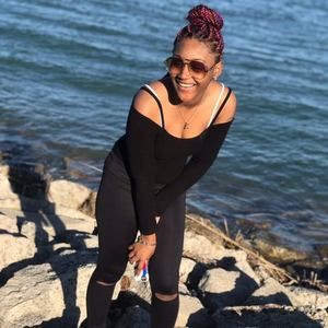 Meet your Posher, Elisha